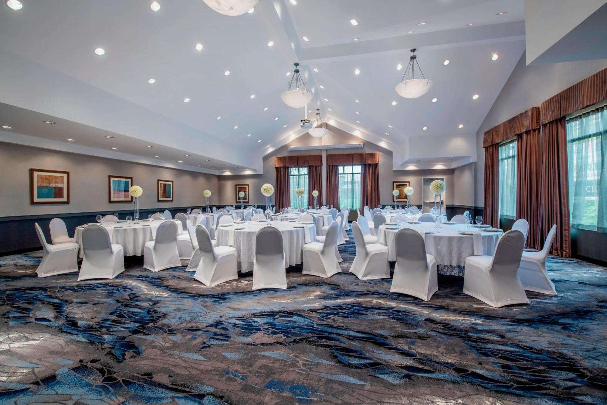 Fairfield Inn & Suites By Marriott Kelowna Dış mekan fotoğraf