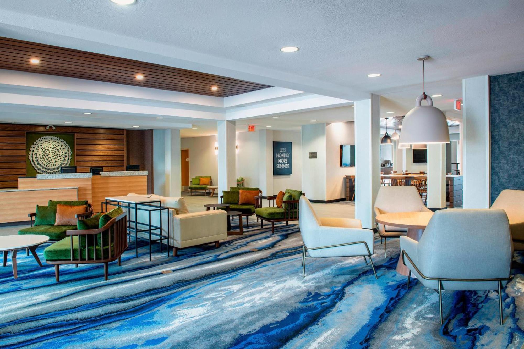 Fairfield Inn & Suites By Marriott Kelowna Dış mekan fotoğraf